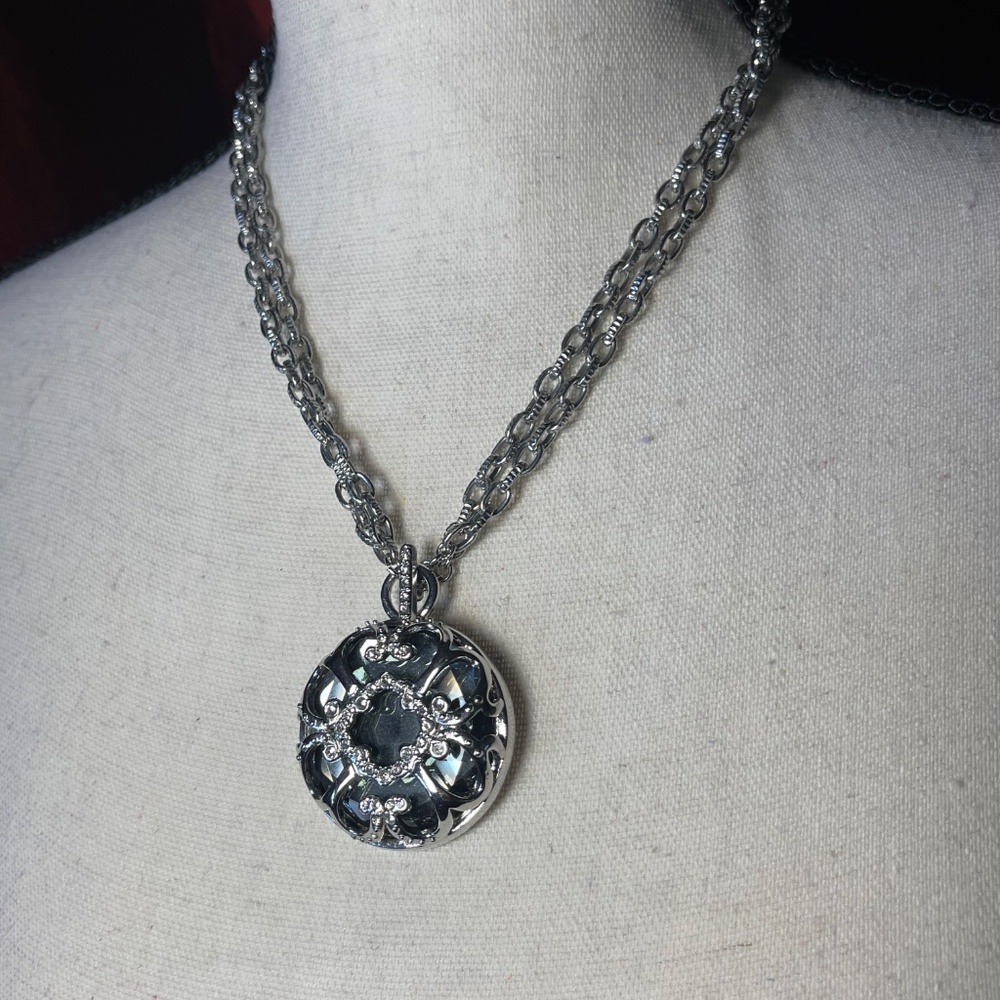 Long Chain With Large Rhinestone Accented Pendant